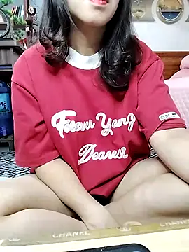 cream1299 online show from May 9, 1:40 am