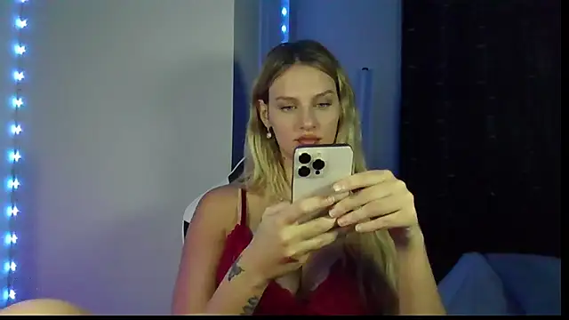 BonnieBazz online show from June 25, 1:46 pm