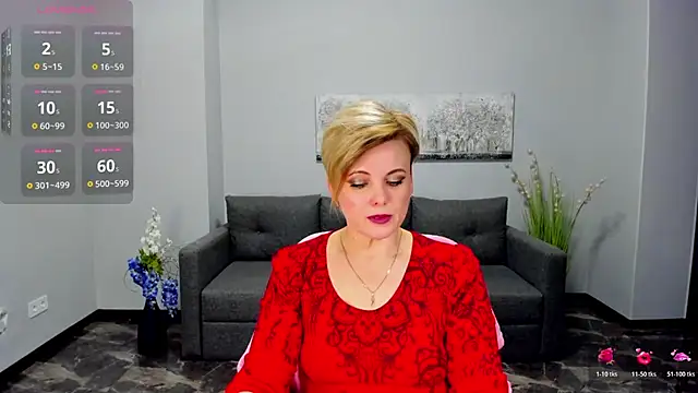 Julia Wilsone online show from February 13, 1:02 pm