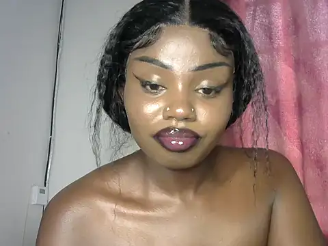 juicyblaqebony online show from November 8, 8:08 am