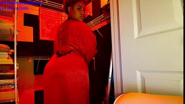 BriannaBrave online show from April 18, 4:37 am