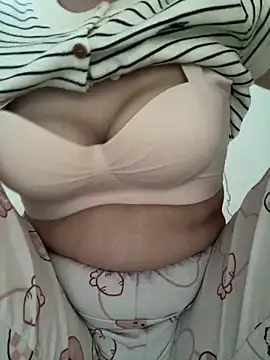 Milk Mom99 online show from February 5, 6:49 am