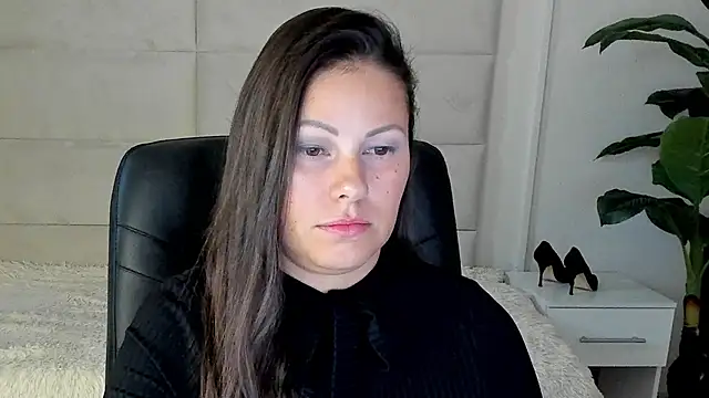 Snapshot of Dana__dom chatting on September 18, 12:53 am Dana  dom online show from September 18, 12:53 am