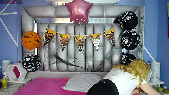 sophia ny online show from October 27, 1:39 pm