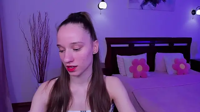 StaceySunny online show from March 4, 5:08 pm