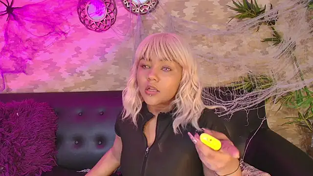 cherry chel online show from October 25, 8:48 pm