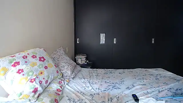KAROLCANDY online show from April 28, 7:29 pm