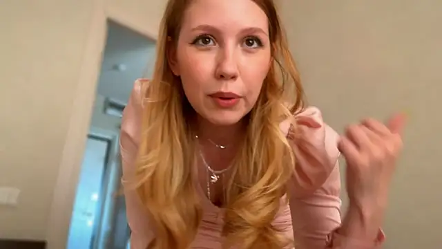 HoneyAudrey online show from June 2, 2:56 am