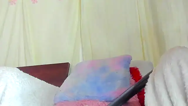 Dear anne online show from November 9, 11:44 pm