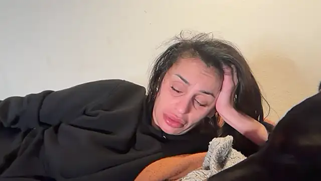 JeSuisUnTapin online show from January 6, 5:38 pm