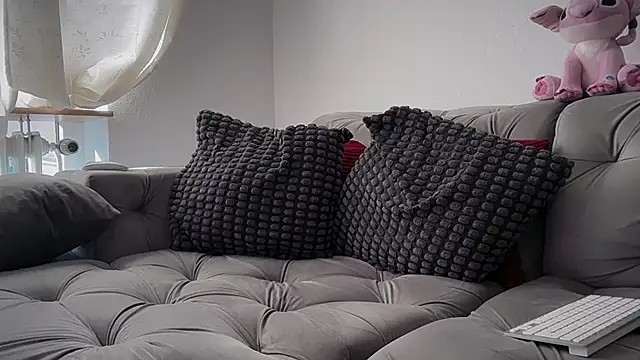 iam valentinadoll online show from April 8, 8:38 am