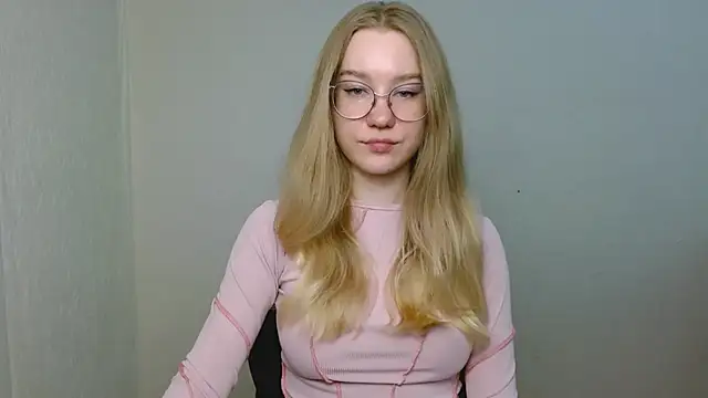 cindi hot online show from March 18, 10:20 am