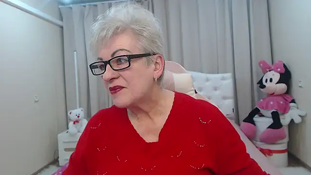 KayleSmoll online show from February 24, 7:56 pm