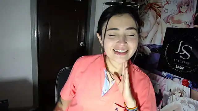 Snapshot of Nylaahh_ chatting on October 9, 7:40 pm Nylaahh  online show from October 9, 7:40 pm