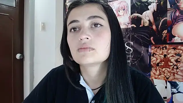 Snapshot of Nylaahh_ chatting on October 16, 8:33 pm Nylaahh  online show from October 16, 8:33 pm