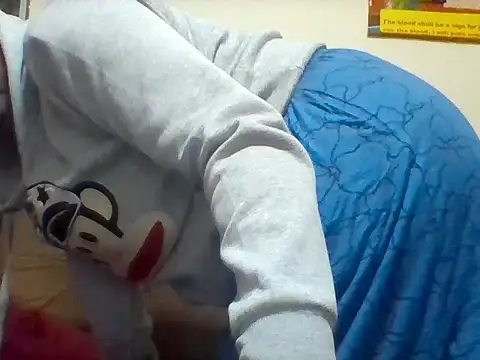 crazy baby00 online show from March 8, 2:04 am