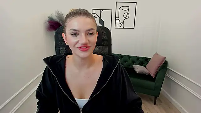 SelenaeMoore online show from October 8, 3:22 am