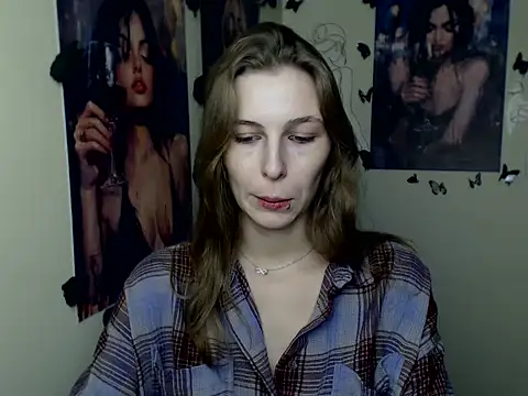 StrangerGi online show from December 3, 1:02 pm