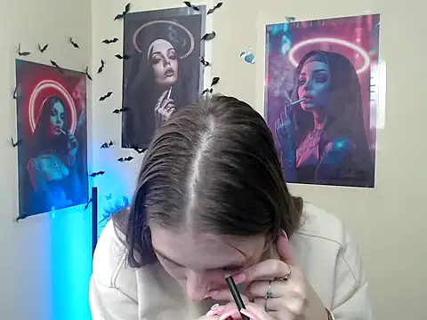 StrangerGi online show from November 7, 7:03 am