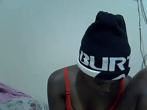 Snapshot of creamypussyy21 chatting on October 1, 10:04 pm creamypussyy21 online show from October 1, 10:04 pm