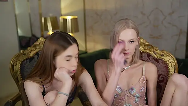 Lucy And Elza Fantasy online show from November 6, 9:53 pm