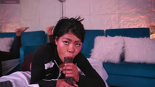 CailynBrowm online show from February 28, 5:40 am