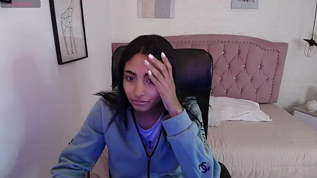 shaneelle online show from November 19, 3:28 am