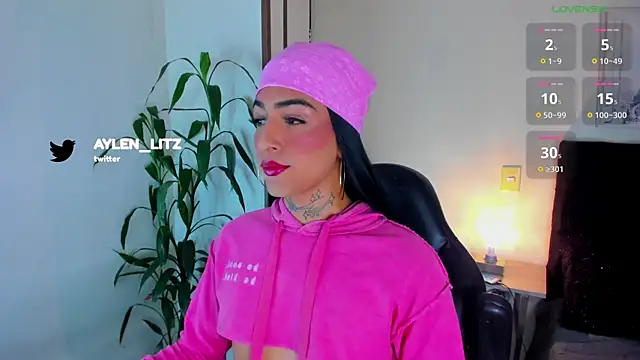 litz81 online show from November 20, 9:49 pm