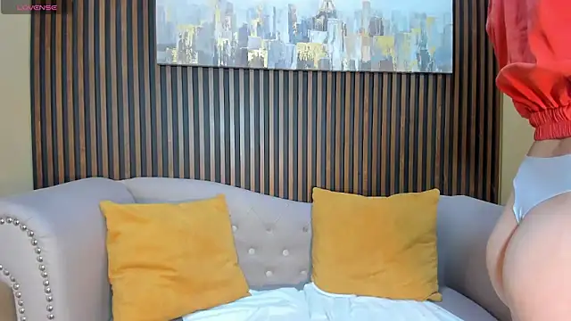 Nahiajhonson  online show from October 25, 1:19 pm