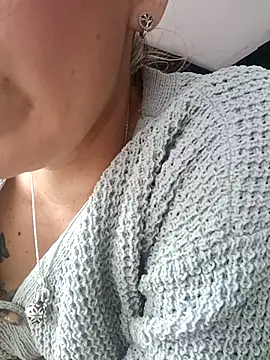 coral smitth online show from September 30, 7:30 pm