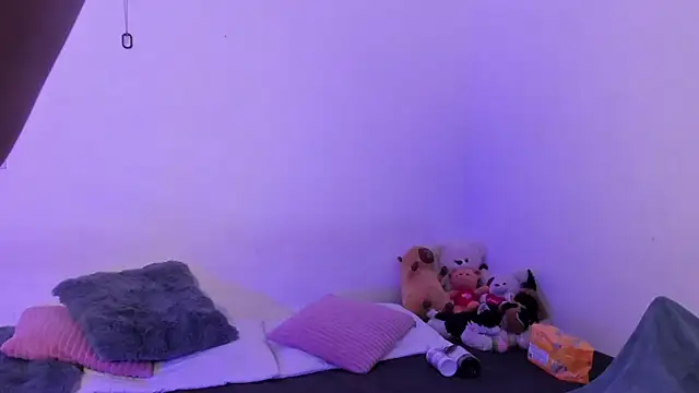 crystalvazquez online show from October 30, 11:44 am