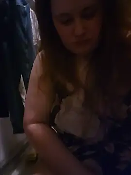 aliceluvzbill online show from July 10, 8:37 am