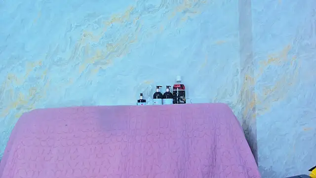 Mia candy 0 online show from April 13, 12:06 pm