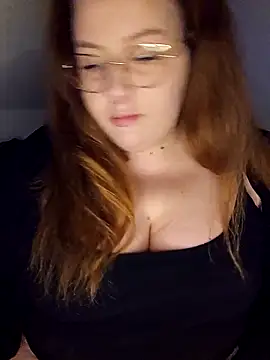  Julie x online show from February 8, 6:06 am