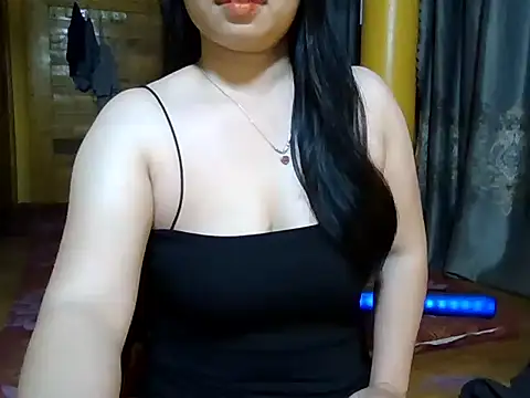 Sexyass13 online show from March 7, 1:23 am