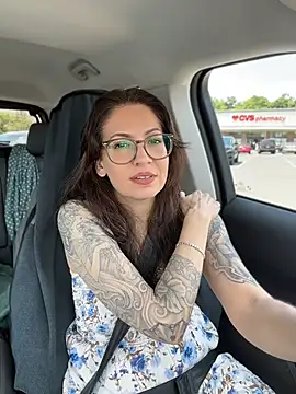 BeautifulMesss online show from June 5, 3:51 pm
