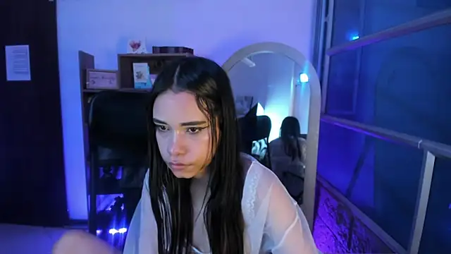 Jasmin Skinny online show from October 25, 3:58 am