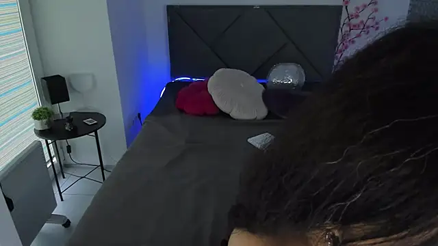 CassieEvans online show from February 15, 7:00 am