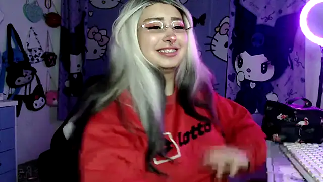 lussyevans24 online show from March 19, 5:56 am