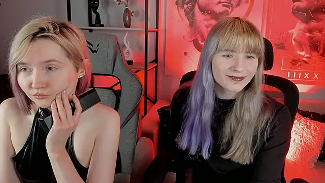 LexiWenford online show from May 15, 3:26 pm