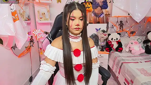 imsofy  online show from October 28, 9:19 pm