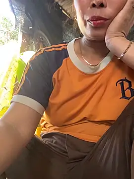 Linaannn online show from March 27, 8:59 am