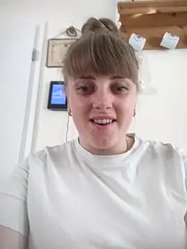 CoddessCrystal online show from March 27, 9:10 am