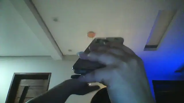 Sarahmonesexy online show from January 6, 11:41 pm