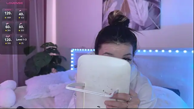 Veronica leal online show from April 9, 7:14 am