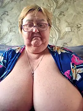 Awn290668 online show from April 4, 11:53 am