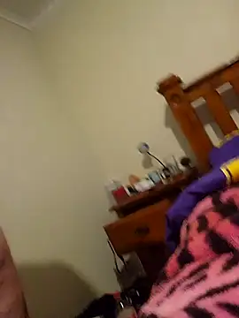 Steff8u online show from April 25, 12:13 am