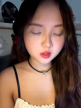 Alice1818 online show from September 17, 7:06 am