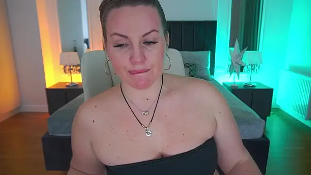 KiraCandyS online show from February 1, 8:51 pm