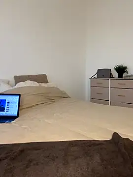 Eyline online show from November 11, 12:13 pm